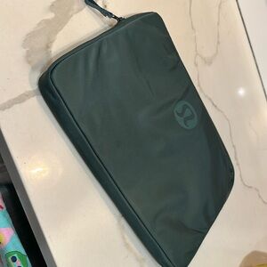 Lululemon New Crew Laptop Sleeve